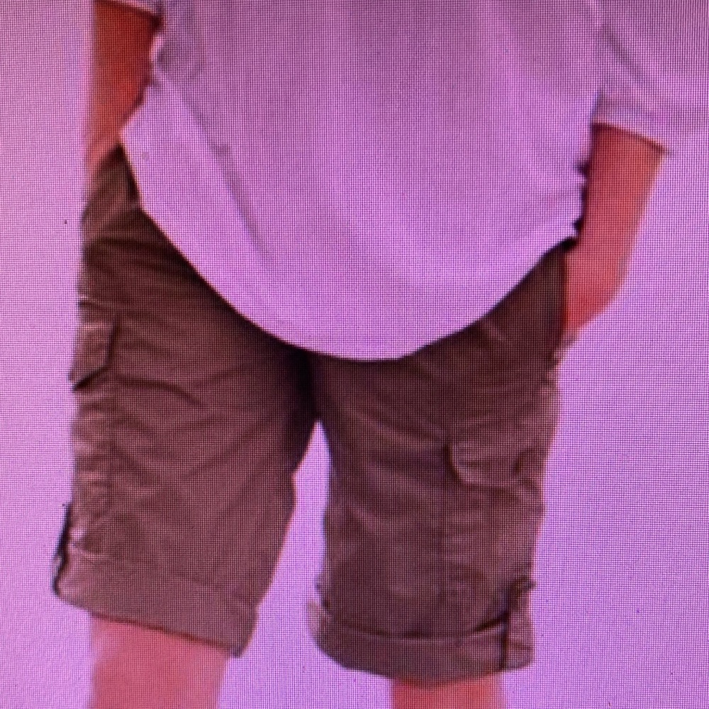 Only worn once,Convertible cargo shorts size 20